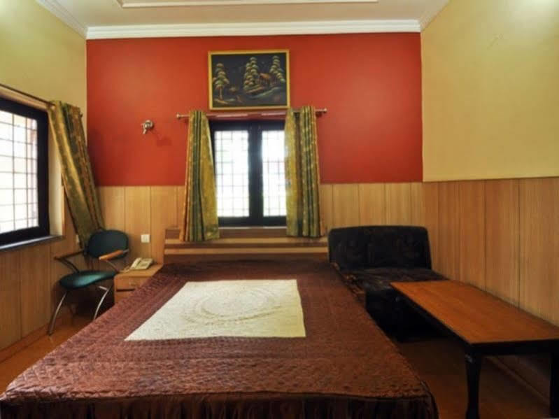 Fabhotel Rr Retreat Dehradun Luaran gambar
